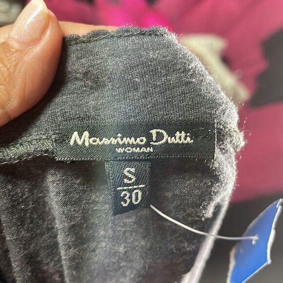 Massimo Dutti wool V neck tee - Picture 6 of 9